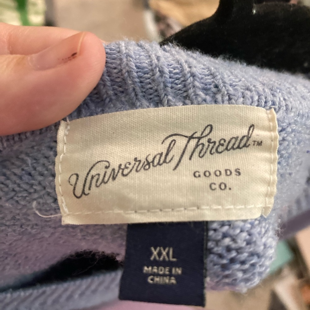 Universal Thread sweater - Picture 2 of 2